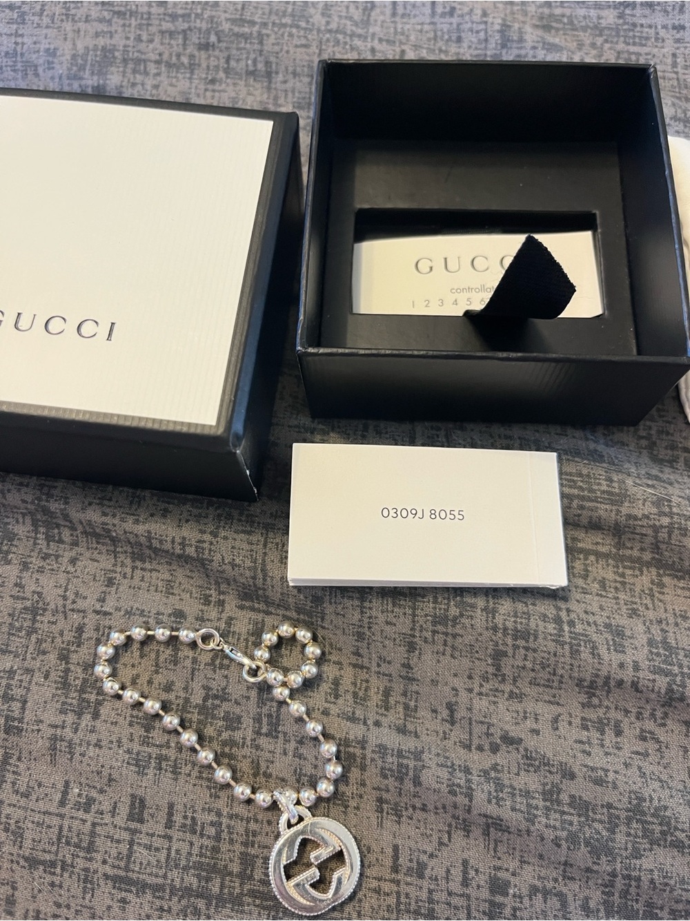 Gucci Silver Beaded Bracelet with Interlocking G Charm size 18 - Picture 4 of 9